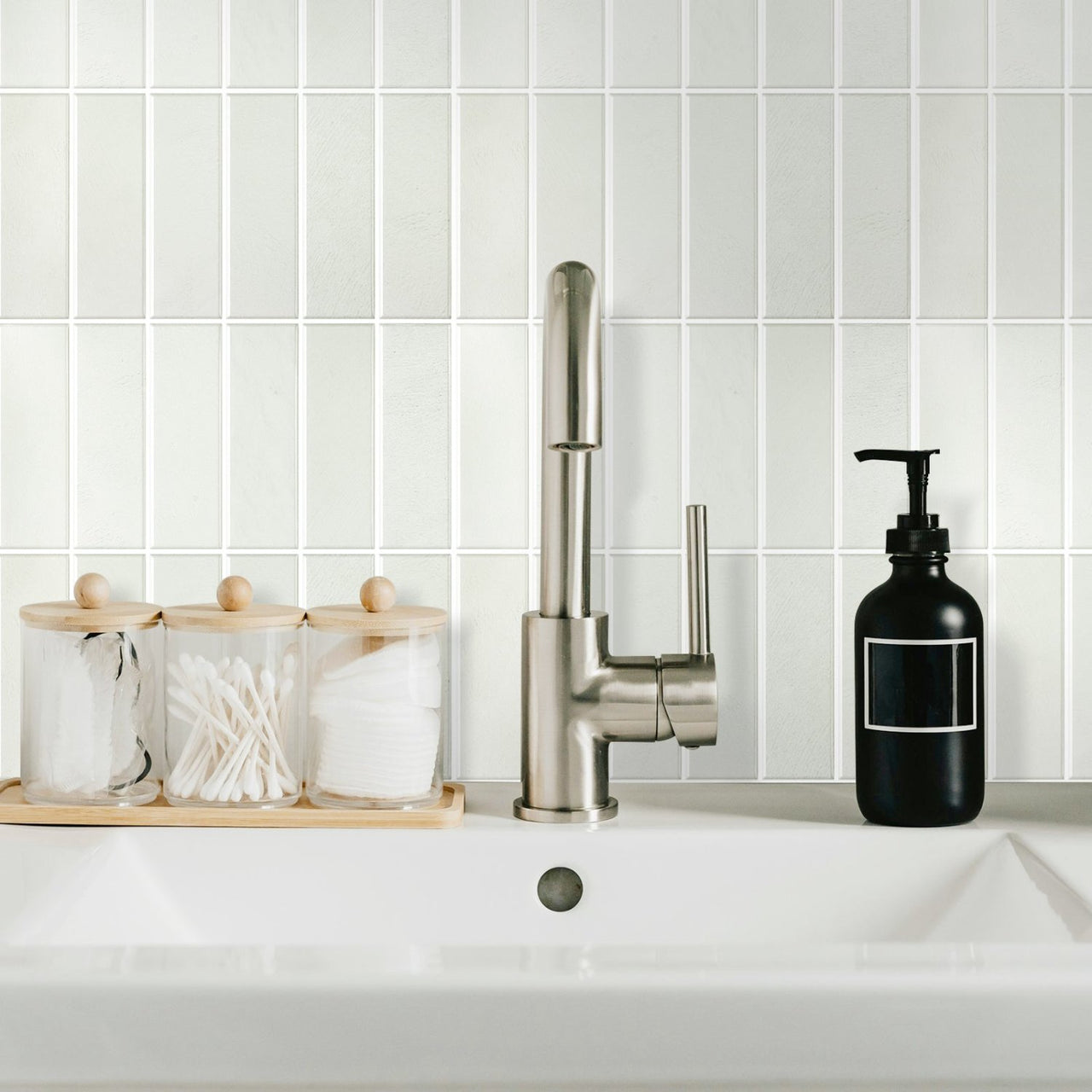 Off white peel and stick stacked subway tile splash back